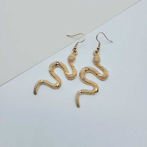 Gold Color Serpent Snake Earrings - Picture 3 of 4